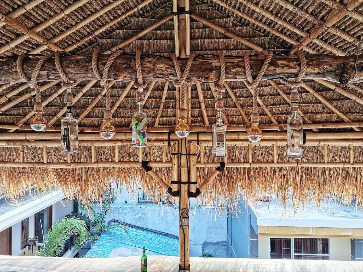 Nuka Beach Inn กูตา ภายนอก รูปภาพ