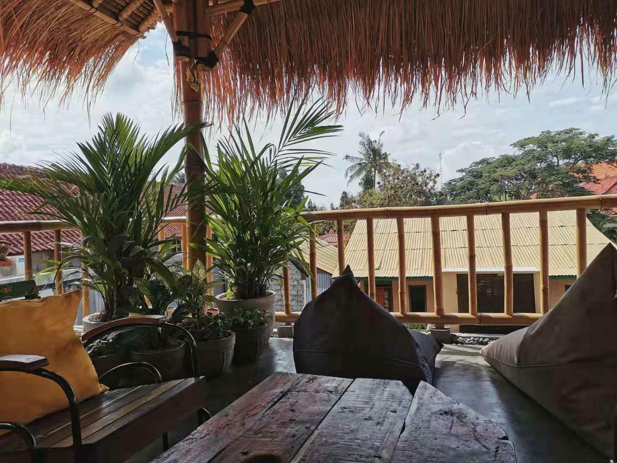 Nuka Beach Inn กูตา ภายนอก รูปภาพ